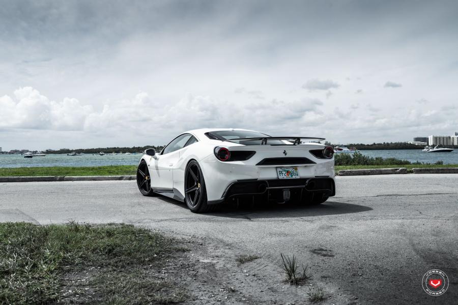  Ferrari 488 GTB on Vossen Wheels (M-X5) 2018 года  (фото 3 из 22)